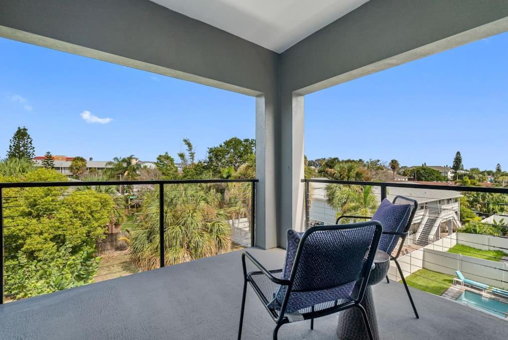 Blocks From The Beach With A Golf Cart And Pool! クリアウォーター・ビーチ エクステリア 写真